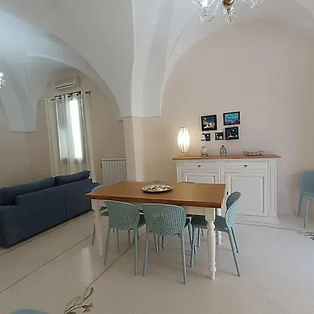 Сasa de vacaciones Adele Posto Tranquillo Al Centro Del Paese Santa Cesarea Terme