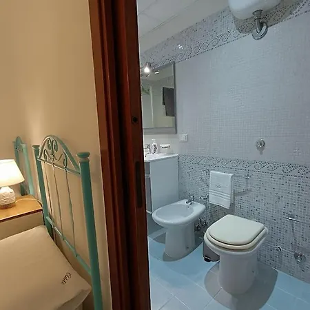 Adele Posto Tranquillo Al Centro Del Paese Сasa de vacaciones