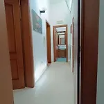 Adelè Posto Tranquillo Al Centro Del Paese Hébergement de vacances *