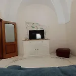 Adelè Posto Tranquillo Al Centro Del Paese