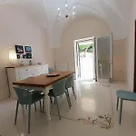 Adelè Posto Tranquillo Al Centro Del Paese Santa Cesarea Terme