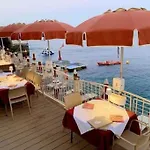 Hébergement de vacances Adelè Posto Tranquillo Al Centro Del Paese Santa Cesarea Terme