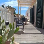 Adelè Posto Tranquillo Al Centro Del Paese Hébergement de vacances