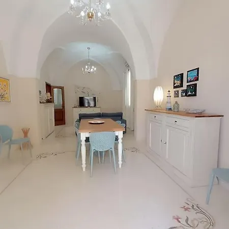 Adelè Posto Tranquillo Al Centro Del Paese * Santa Cesarea Terme