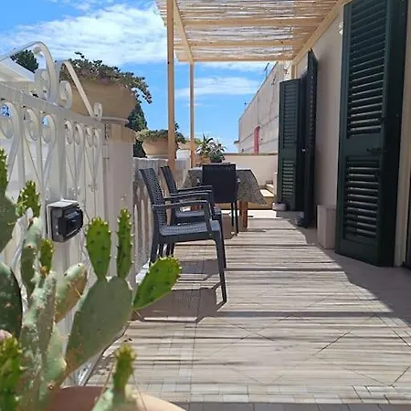 Adele Posto Tranquillo Al Centro Del Paese Holiday home