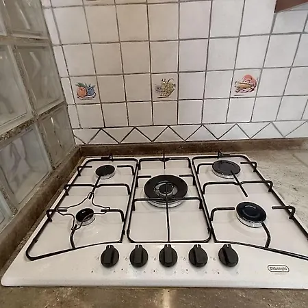 Adelè Posto Tranquillo Al Centro Del Paese * Santa Cesarea Terme