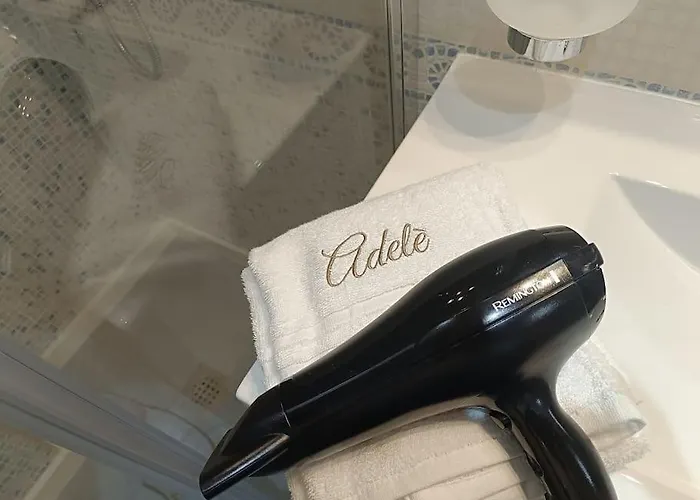 Adelè Posto Tranquillo Al Centro Del Paese *