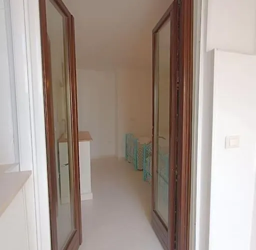 Adele Posto Tranquillo Al Centro Del Paese بيت للعطل