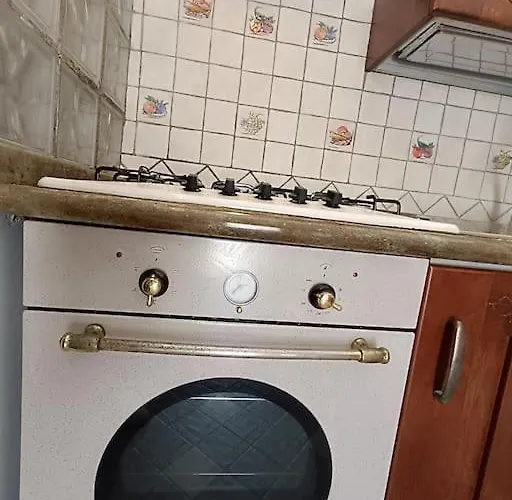 Adelè Posto Tranquillo Al Centro Del Paese *