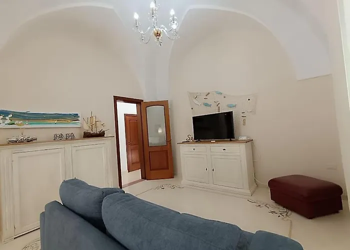 Adelè Posto Tranquillo Al Centro Del Paese *